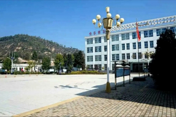 Provincia de Gansu, ciudad de Qingyang, condado de Ning, escuela secundaria n.o 3