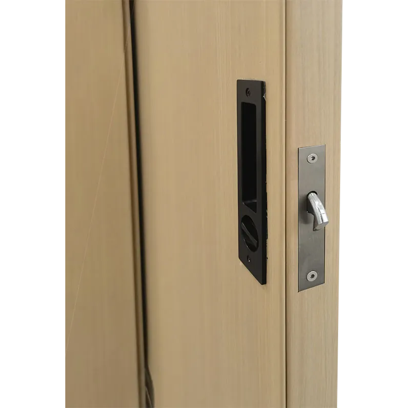 Puerta corrediza de acero tipo granero con paneles con rejilla