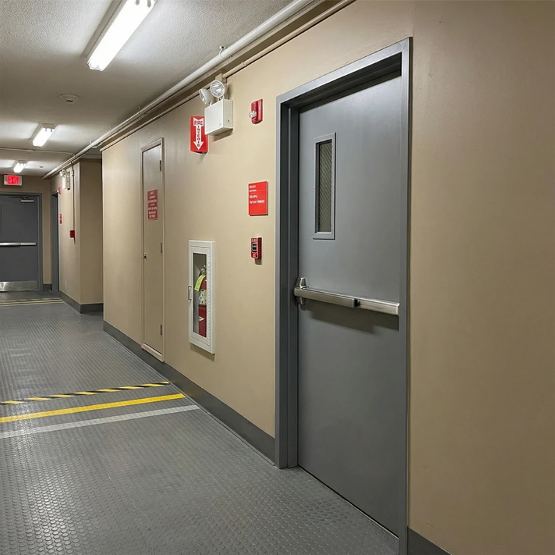 Puerta de salida de emergencia con vidrio Lite